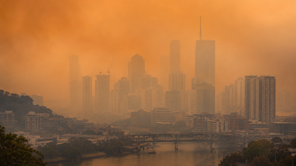 Canada Wildfire Smoke Blankets US Midwest and Northeast, Evacuations Ordered — photo 2