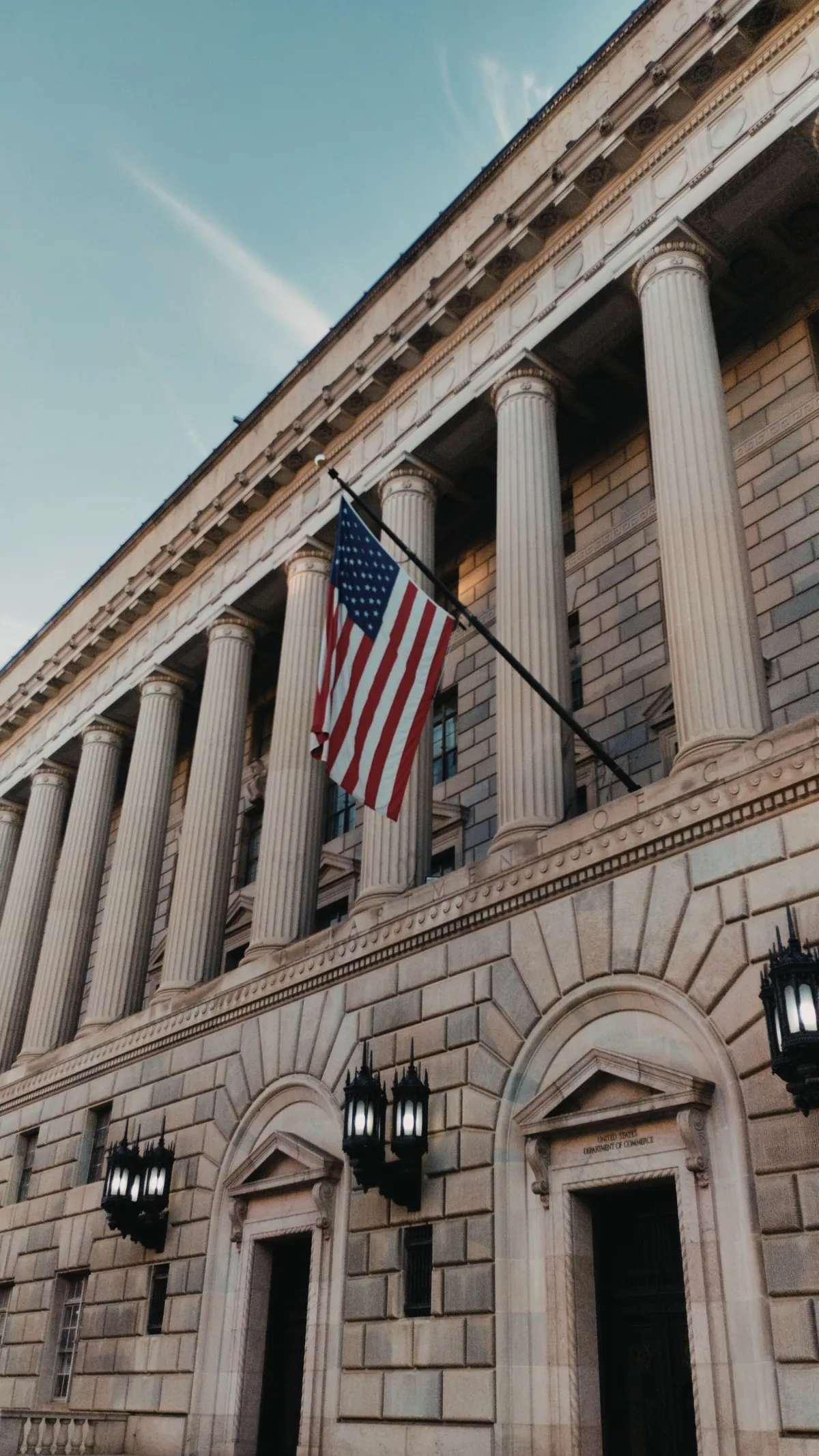 DOJ Says Federal Employees Can Download TikTok on Government Devices — photo 1