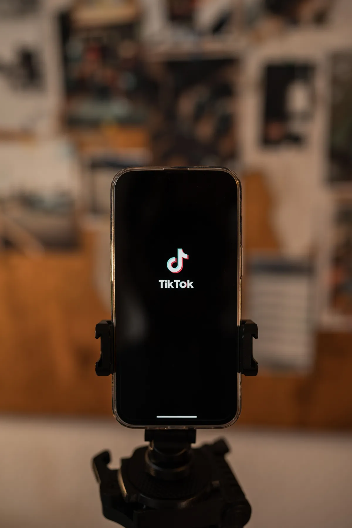 DOJ Says Federal Employees Can Download TikTok on Government Devices — photo 2