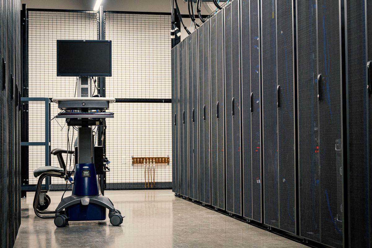 AI computing clusters Cloud data centers — photo 4
