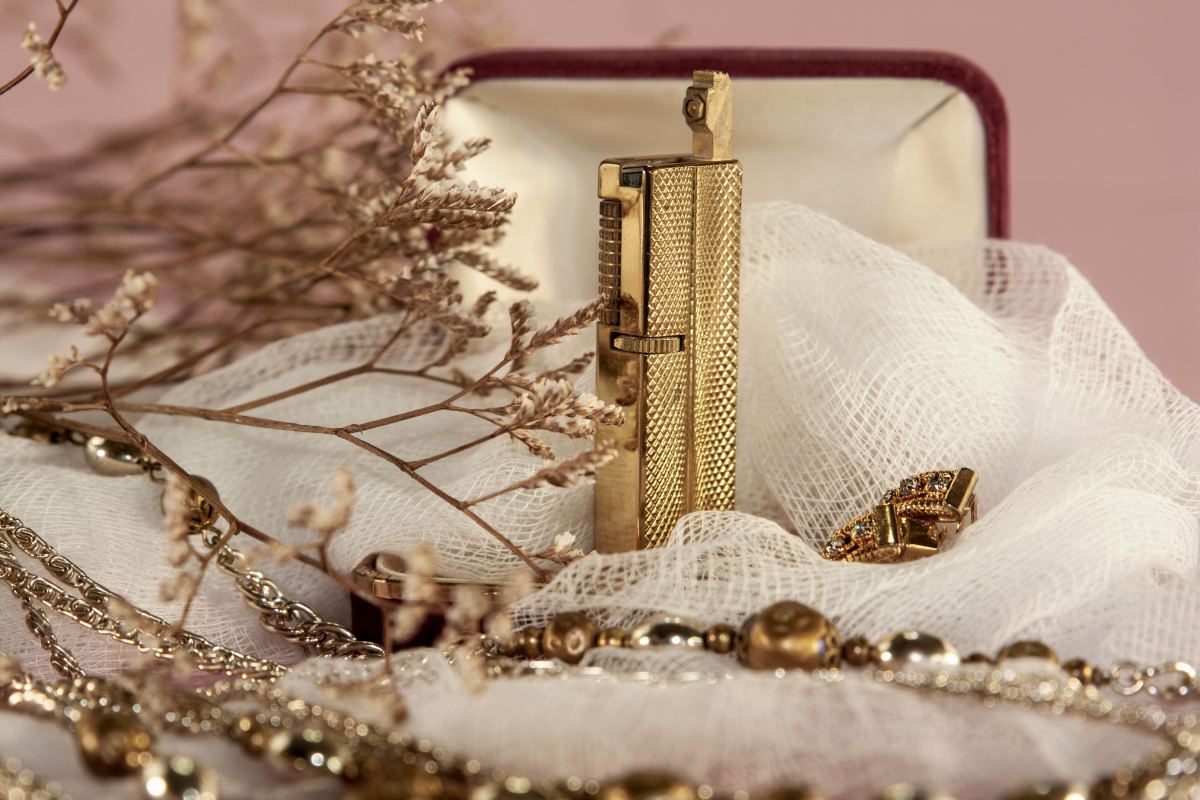 Gold Prices Climb to One-Month High as Weaker Dollar Boosts Investor Demand — photo 2