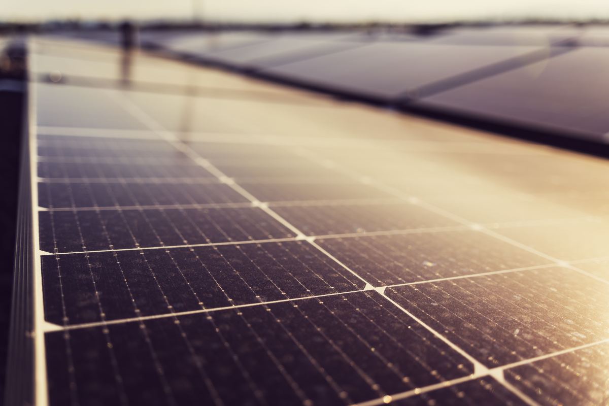 Trump Imposes Polysilicon Tariffs to Boost U.S. Solar and Semiconductor Manufacturing — photo 2