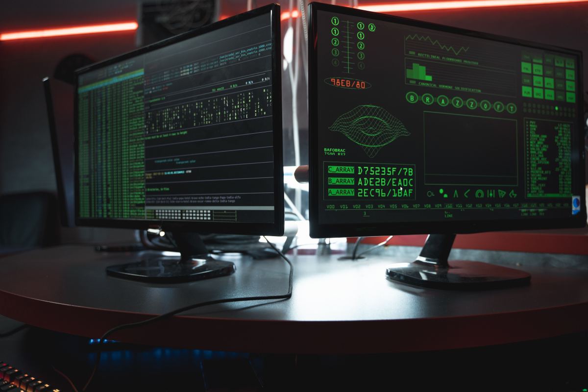 Hackers Target Wall Street Firms in Large-Scale Phishing Campaign, Google Warns — photo 2