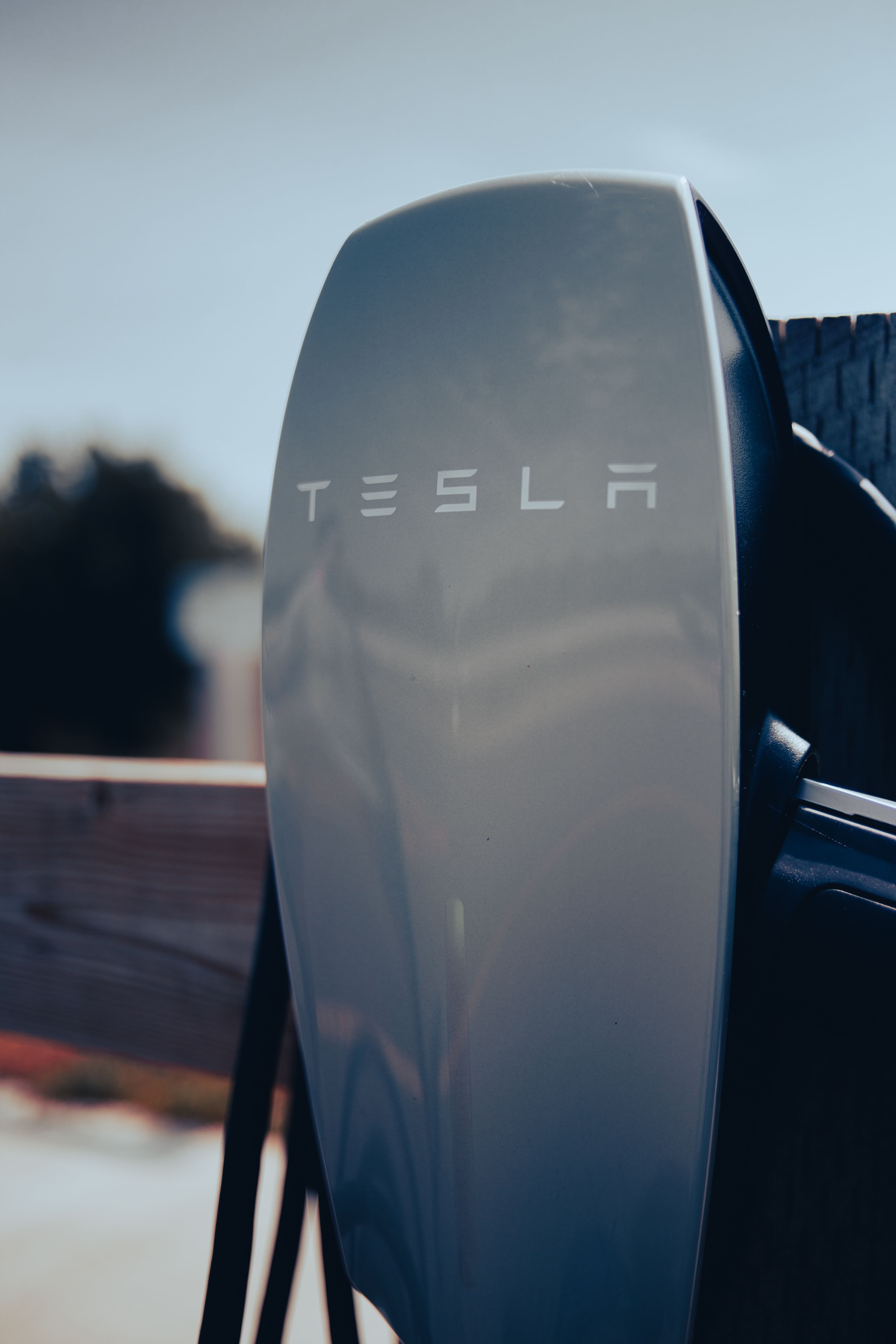 Tesla Wins UK Supreme Court Fight Over 5G Patent Licensing Dispute