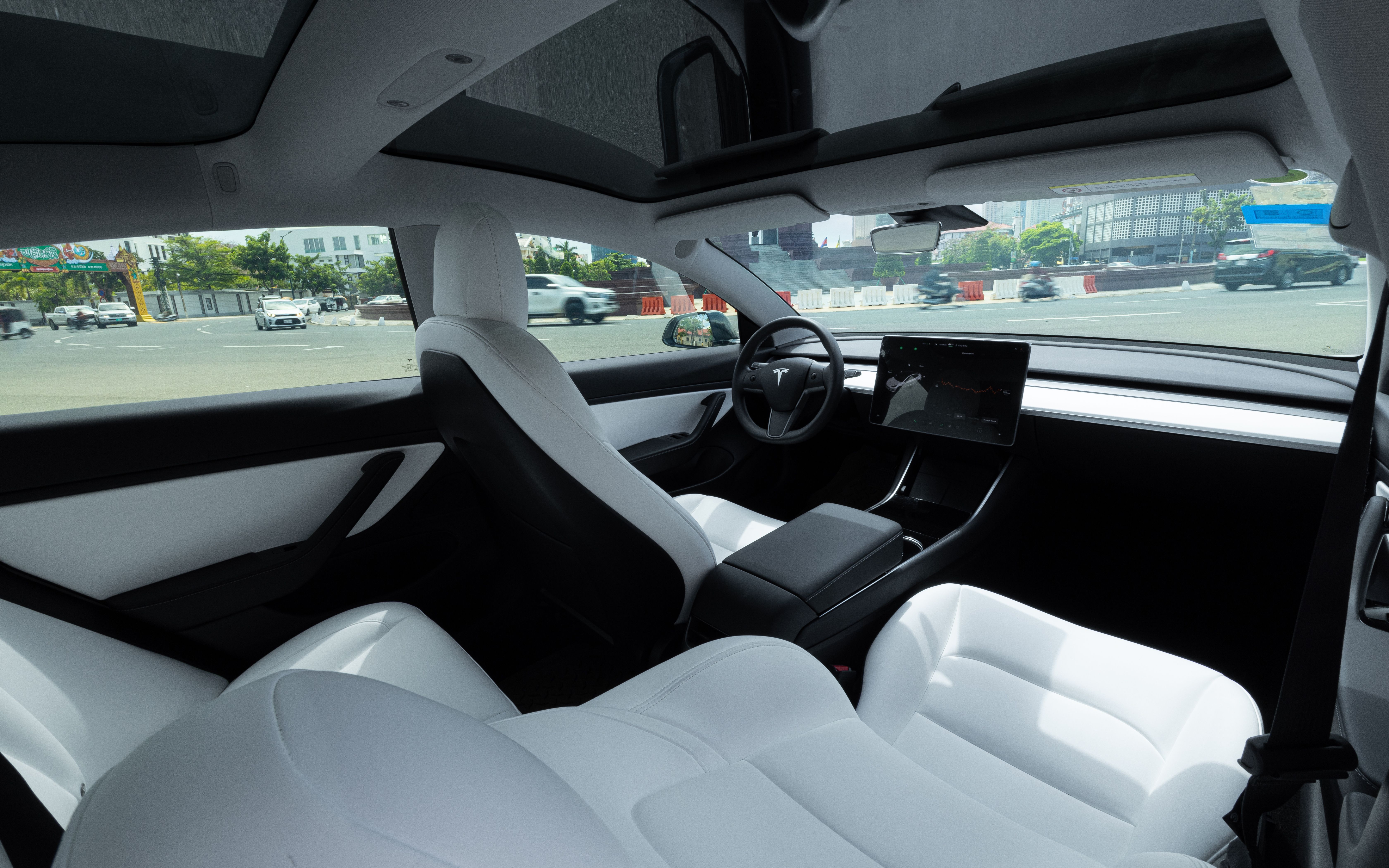 U.S. Safety Agency Declines Tesla Model 3 Door Release Defect Investigation